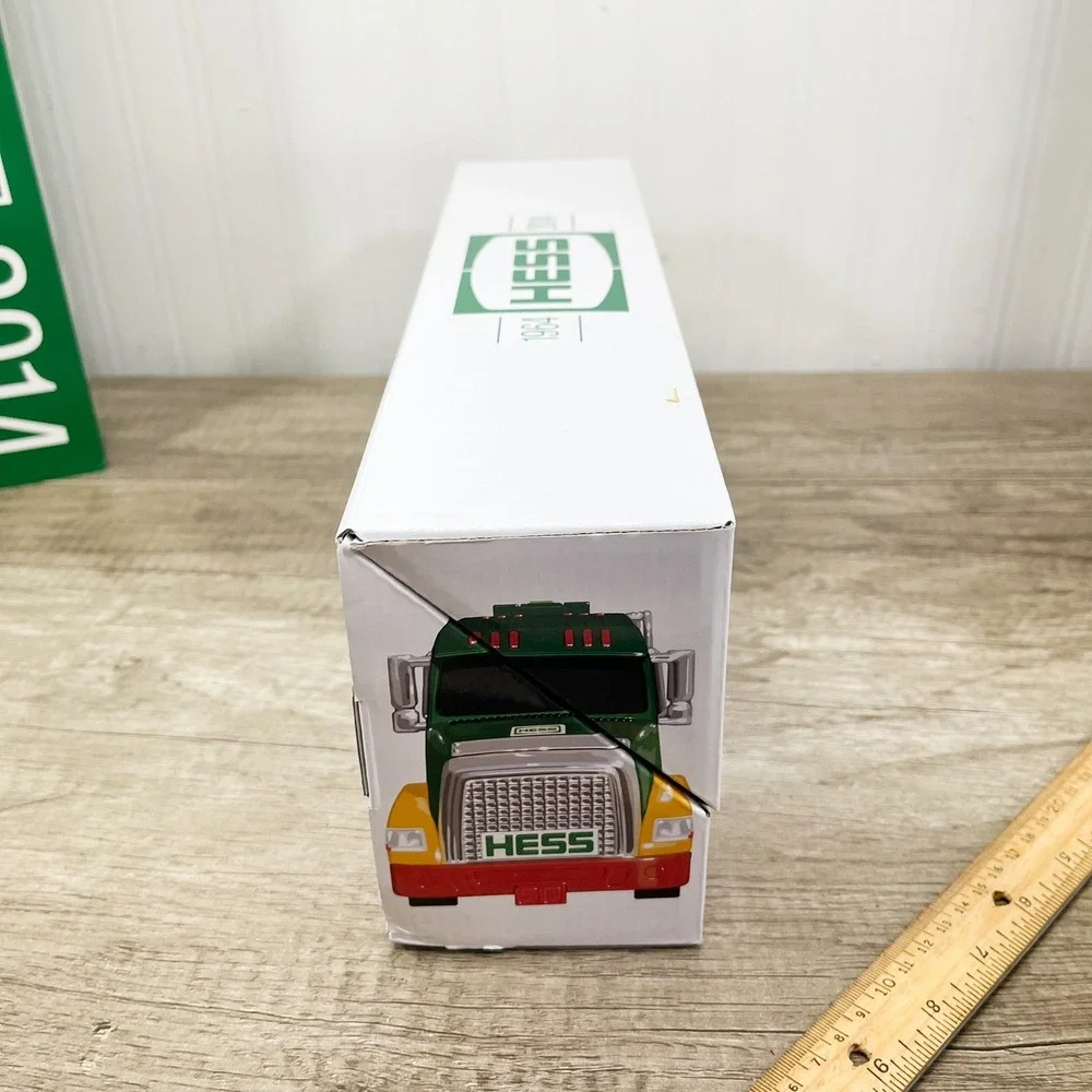 Hess 2014 50th Anniversary Toy Truck 1964 Limited Edition